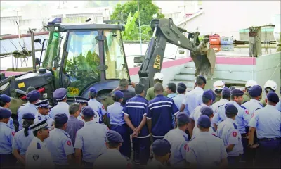 Protests derail Metro Express