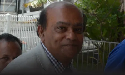 Vendetta politique alléguée : l’ex-ministre Utchanah et son fils réclament des dommages à l’État