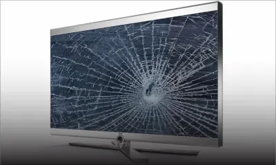 Il prend lui-même livraison de l’appareil : sa télé abîmée, le magasin lui réclame Rs 23 000 pour les réparations