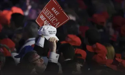 Donald Trump remporte 245 grands électeurs, Hillary Clinton 209