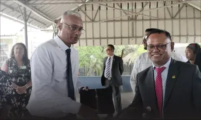 Rentrée scolaire 2025 : le ministre de l’Éducation va à la rencontre des élèves