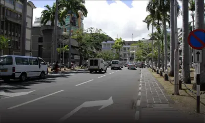 Impliqué dans un accident avec une conductrice - Le sergent de police : «Madam-la inn batt mwa» 