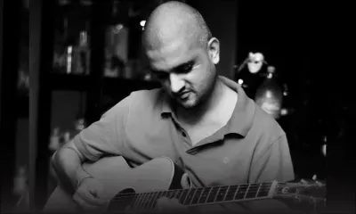 Ako : Jamais sans ma guitare