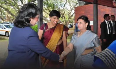 Lady Sarojini Jugnauth: «Tout le monde est intéressé à la politique»