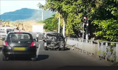 Tamarin : deux blessés graves après un accident entre un camion et une voiture