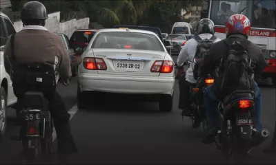 Plaques d’immatriculation: normes pour les deux roues