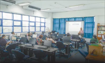 Énergies renouvelables : une quinzaine de femmes familiarisées au solaire photovoltaïque