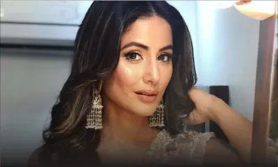 Hina Khan se rend pieds nus aux mosquées