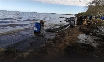 Marée noire : encore des traces de fioul à Vieux-Grand-Port