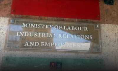 Il est agent de sécurité dans une usine : son salaire est réduit de moitié depuis avril