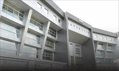 Escroquerie : un charlatan mène un train de vie princier aux dépens des étrangers