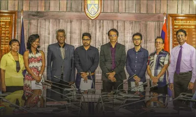 Collaboration Global Rainbow Foundation et Ajanta Pharma : bourse d’études à des étudiants nécessiteux de l’UoM