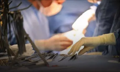 Travail dans le privé : le ministère de la Santé enquête sur sept spécialistes 