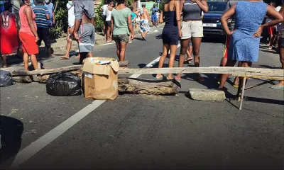 À Bambous-Virieux : des habitants doivent se débrouiller avec l’eau de mer