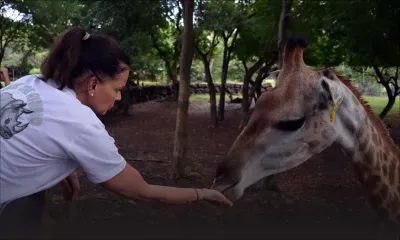 En compagnie de ses proches : la princesse Stéphanie de Monaco en visite privée à Casela