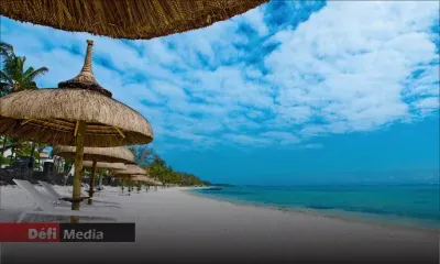 Avant la réouverture complète aux touristes, l'île Maurice confrontée à une vague de Covid-19