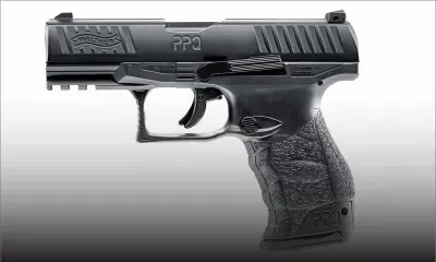 Plaisance Air Transport Services Ltd : un douanier découvre un pistolet dans un colis