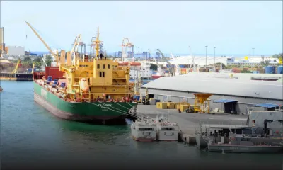 Le Premier ministre invité à rendre publiques les propositions de Dubai Ports World