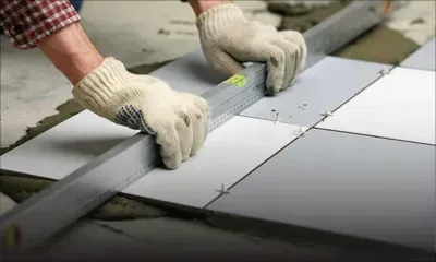 Maçons, soudeurs, électriciens, charpentiers : ces emplois disponibles dans plusieurs entreprises