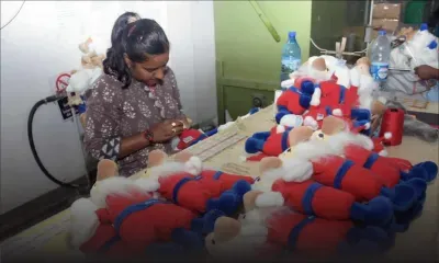 Chez Wally Plush Toys : les peluches de Noël sont fin prêtes 