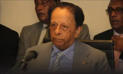 Sir Anerood Jugnauth: «Kan linn depenss so million li pou rod ramass so million»