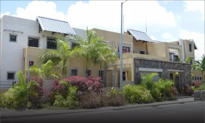 Caméra cachée : une femme de ménage filmée en train de voler sa patronne