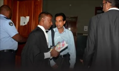 Demande de révision judicaire : Sanjiv Babooa conteste son licenciement