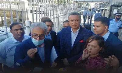 « Le leader de l'Opposition peut tenir une conférence de presse à son bureau uniquement le jour où le Parlement siège», selon la Clerk de l'Assemblée nationale