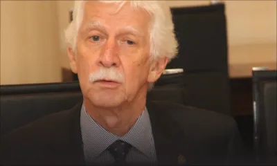 Paul Bérenger exprime sa solidarité envers l’ambassadeur de France