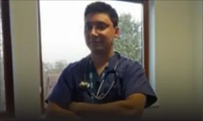 Vaccin anti-Covid-19 : le Mauricien Irfan Daureeawoo a reçu sa première dose en Angleterre