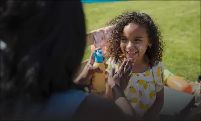 Peau sensible, le soleil n’est pas (toujours) un ami