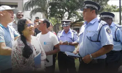 Metro Express : le Kolektif Sov Promenade Roland Armand va loger une injonction en Cour suprême