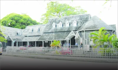 Bon-Accueil : un grand-père arrêté pour attouchements sexuels sur sa petite-fille