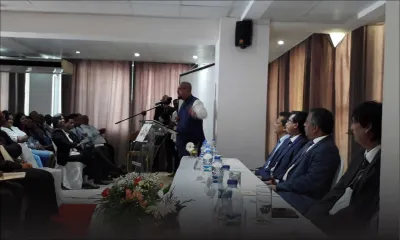 Atelier de travail : Showkutally Soodhun expulse une habitante de St-Pierre