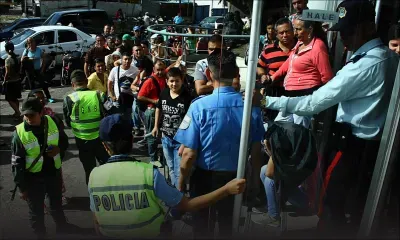 Des foules au Venezuela pour rendre les billets de 100 bolivars