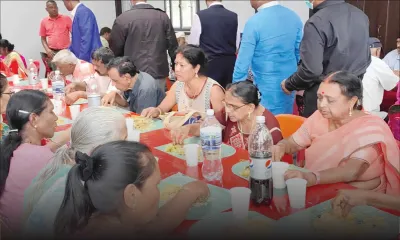 Promesses électorales aux personnes âgées : la surenchère de la classe politique décriée 