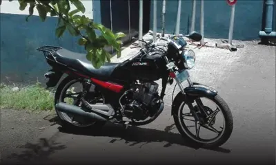 Son hijab se prend dans la roue de la moto : Uzma meurt un mois après son mariage