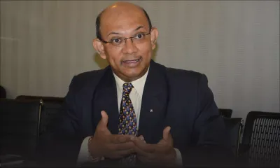 Budget : Étienne Sinatambou dévoile ses deux propositions à Pravind Jugnauth