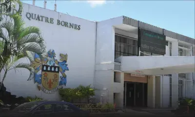 Déficit et irrégularités financières : deux municipalités et un conseil de district épinglés