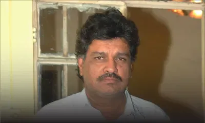 Sale by Levy: Salim Muthy satisfait