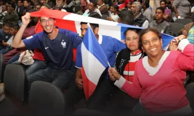 Mairie de Quatre-Bornes : ambiance de tonnerre après le but de Griezmann sur penalty