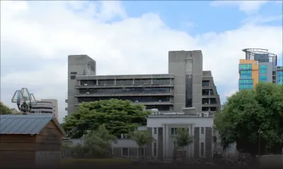 Infrastructure nationale : six bâtiments publics contiennent toujours de l’amiante