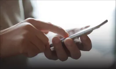 Des escrocs soutirent de l’argent à un policier et à une étudiante