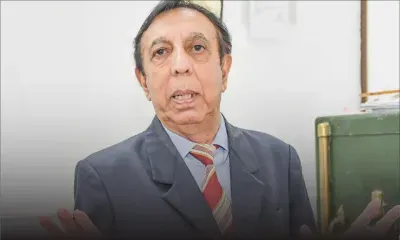 Me Oosman Abbasakoor : à 85 ans, il n’a pas dit son dernier mot !