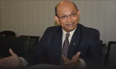 Retour d’Étienne Sinatambou au ministère des TIC: les opérateurs satisfaits d’avoir un ministre « à plein-temps »