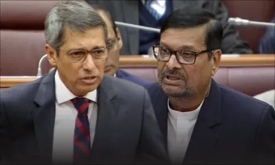 Squatters : Duval prend Soodhun à contre-pied