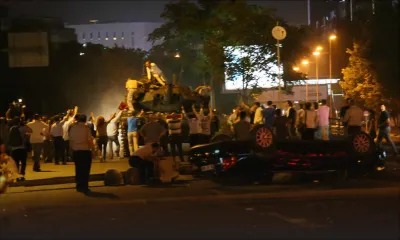 Turquie: 60 morts et 754 militaires arrêtés