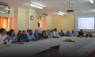 Partielle : les candidats envisagent de se débarrasser des oriflammes