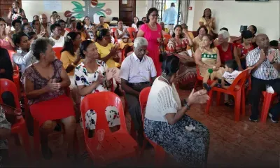 Fête de fin d’année - Seniors Citizens Association - À L’Escalier : la tête dans la fête chez les seniors