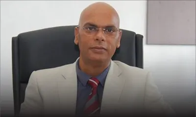 Il est le cousin du ministre : Dinesh Hurreeram nommé DG de l’Université de Technologie